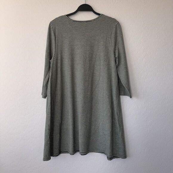 Garnet Hill Large Gray Ivory Stripe 3/4‎ Sleeve Stretch Knit Dress - Picture 2 of 5